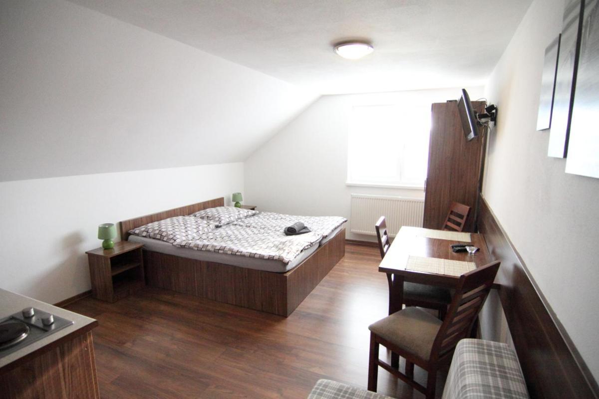 Apartmánový dom Stela Besenova Exterior foto