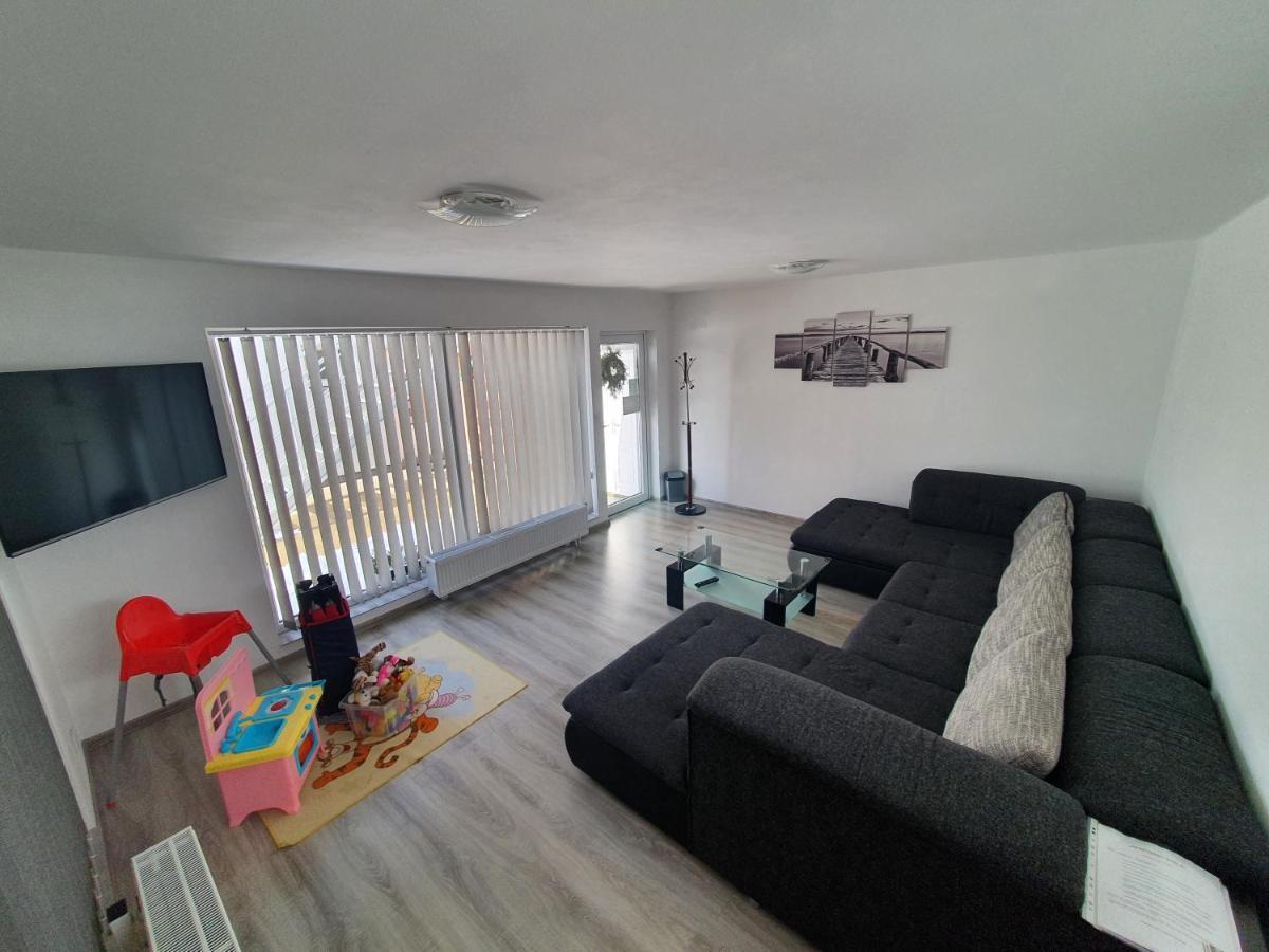 Apartmánový dom Stela Besenova Exterior foto
