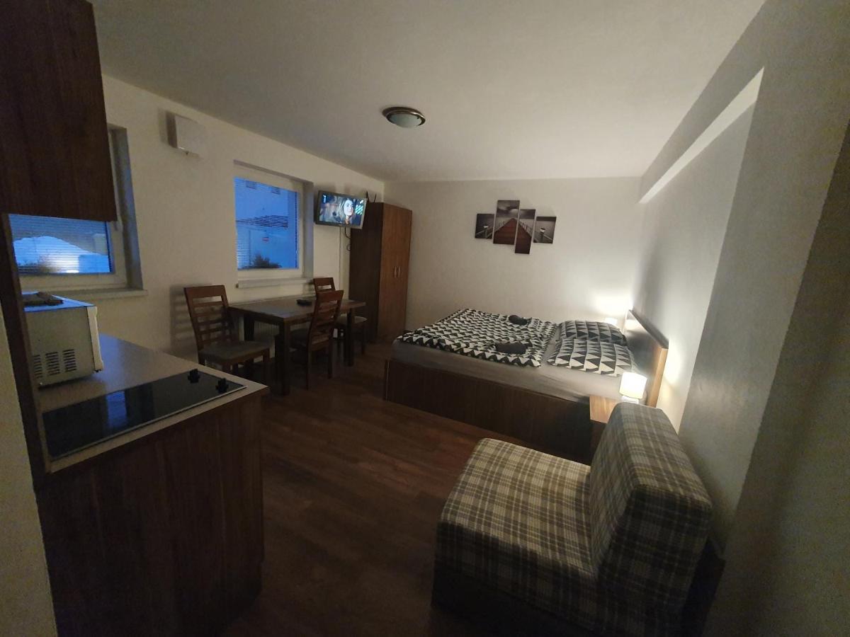 Apartmánový dom Stela Besenova Exterior foto