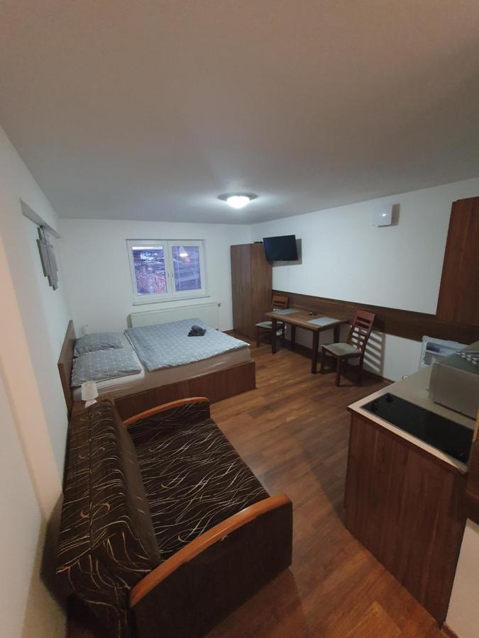Apartmánový dom Stela Besenova Exterior foto