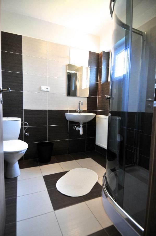 Apartmánový dom Stela Besenova Exterior foto