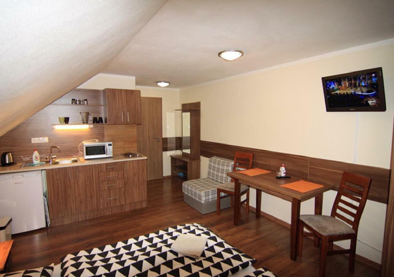 Apartmánový dom Stela Besenova Exterior foto