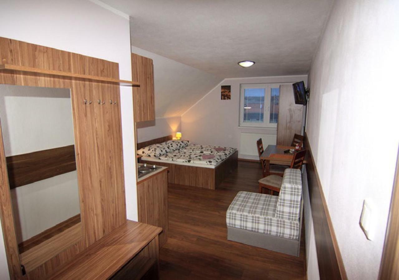 Apartmánový dom Stela Besenova Exterior foto